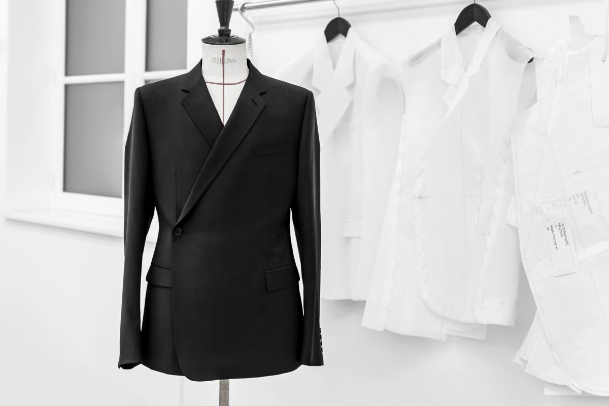The making of the Tailleur Oblique Suit The making of the Tailleur Oblique Suit