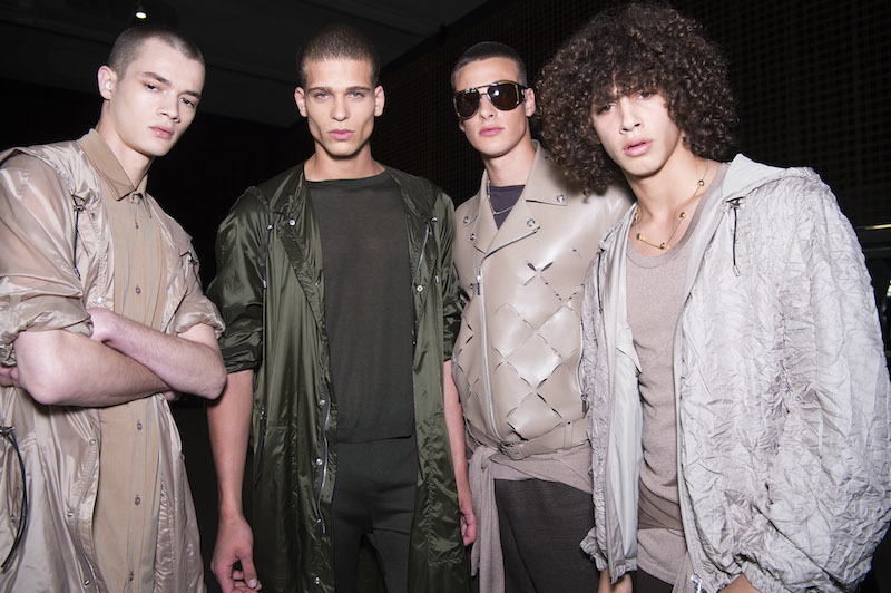 Versace Spring/Summer 2017: Slouchy pants, silk robes and more by ...