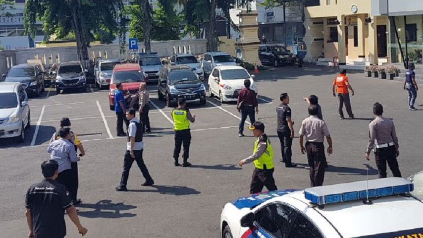 bom-polres-surabaya