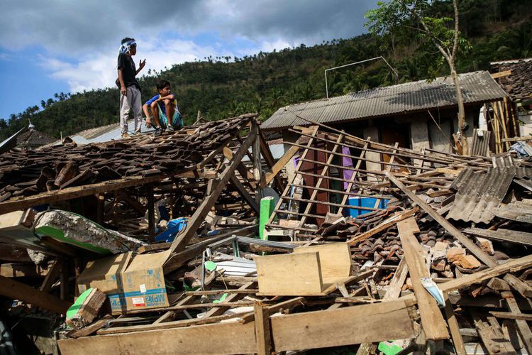 #IniIndonesiaku Lombok Pecahkan Rekor Gempa Susulan Terbanyak Sedunia Menurut.