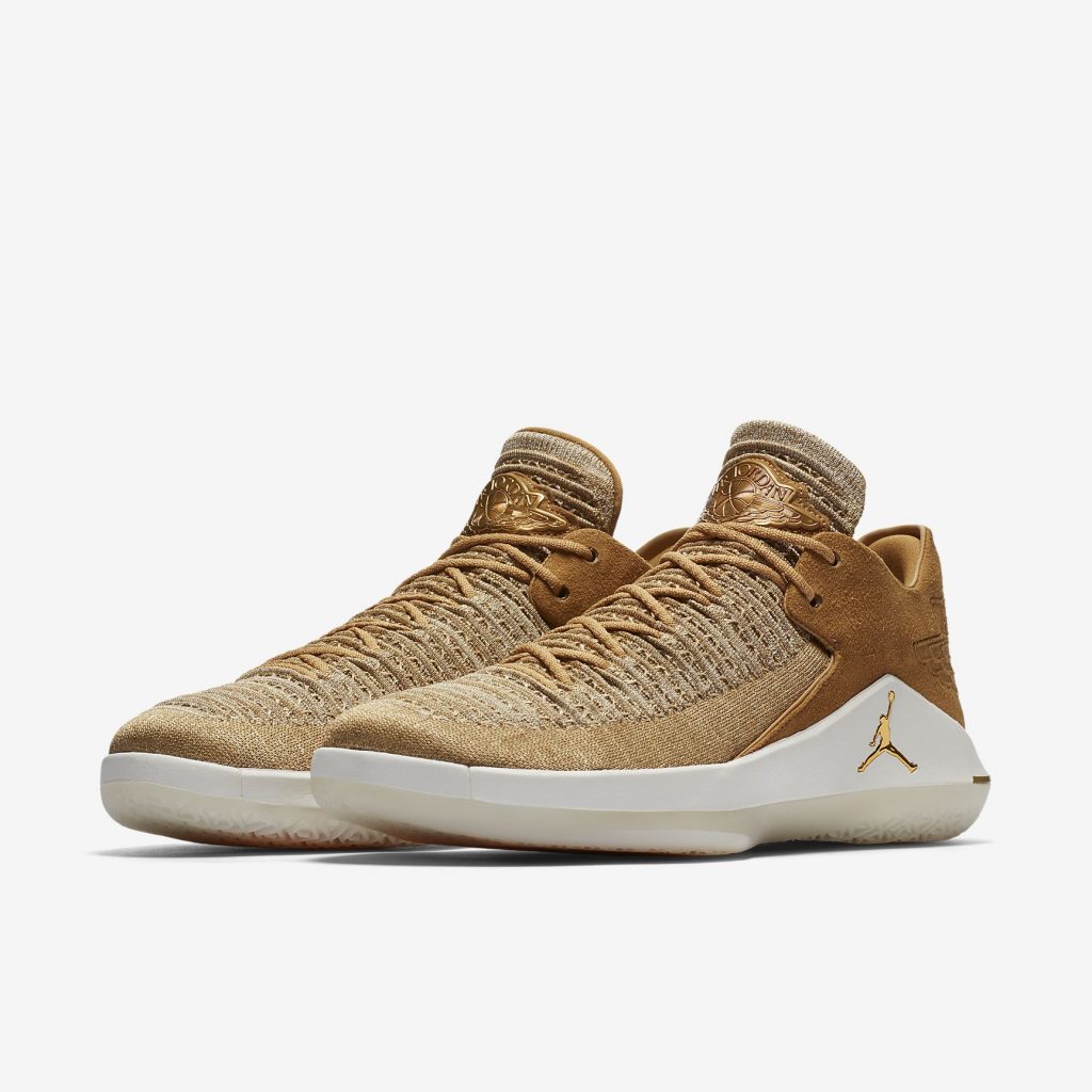 Air-Jordan-XXXII-Low-2