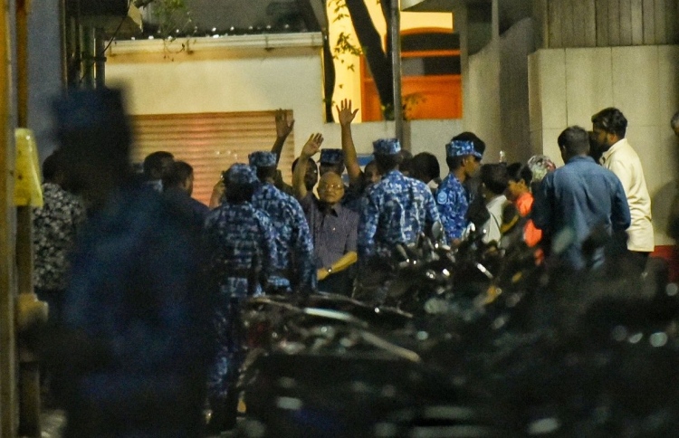 Kalhu fotteh fennaane kan maakurin othee "ilhamvefai": Vakeelun