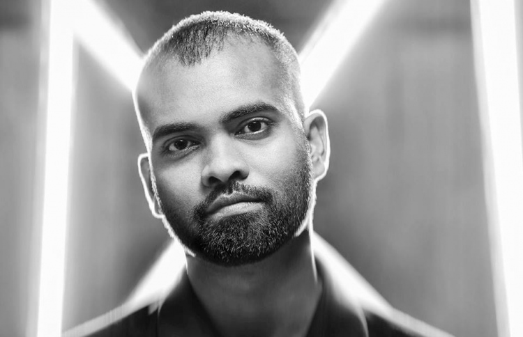 Mooshan ge solo album nerefi