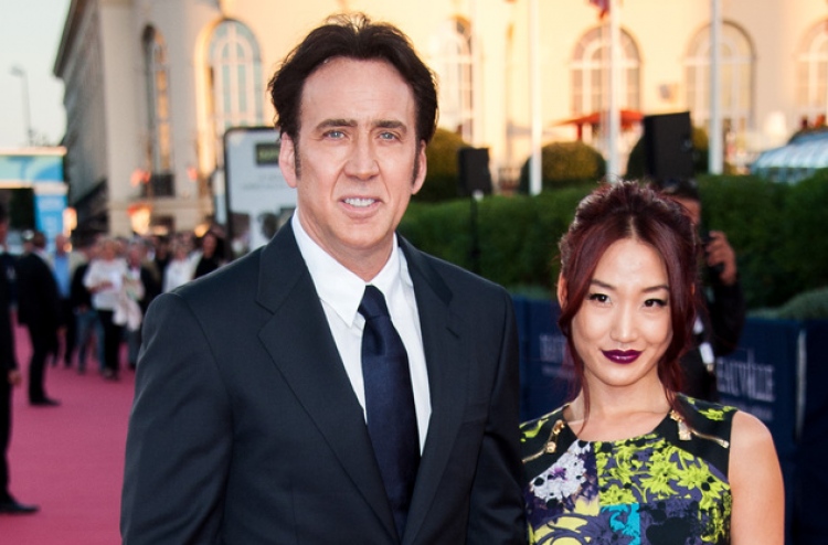 Nichola Cage ge 12 aharuvy kaiveni nimumakah