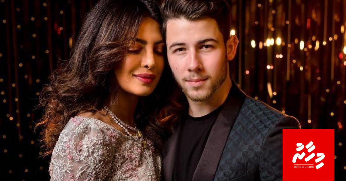Priyanka Chopra aai Nick Jonas vari vanee?
