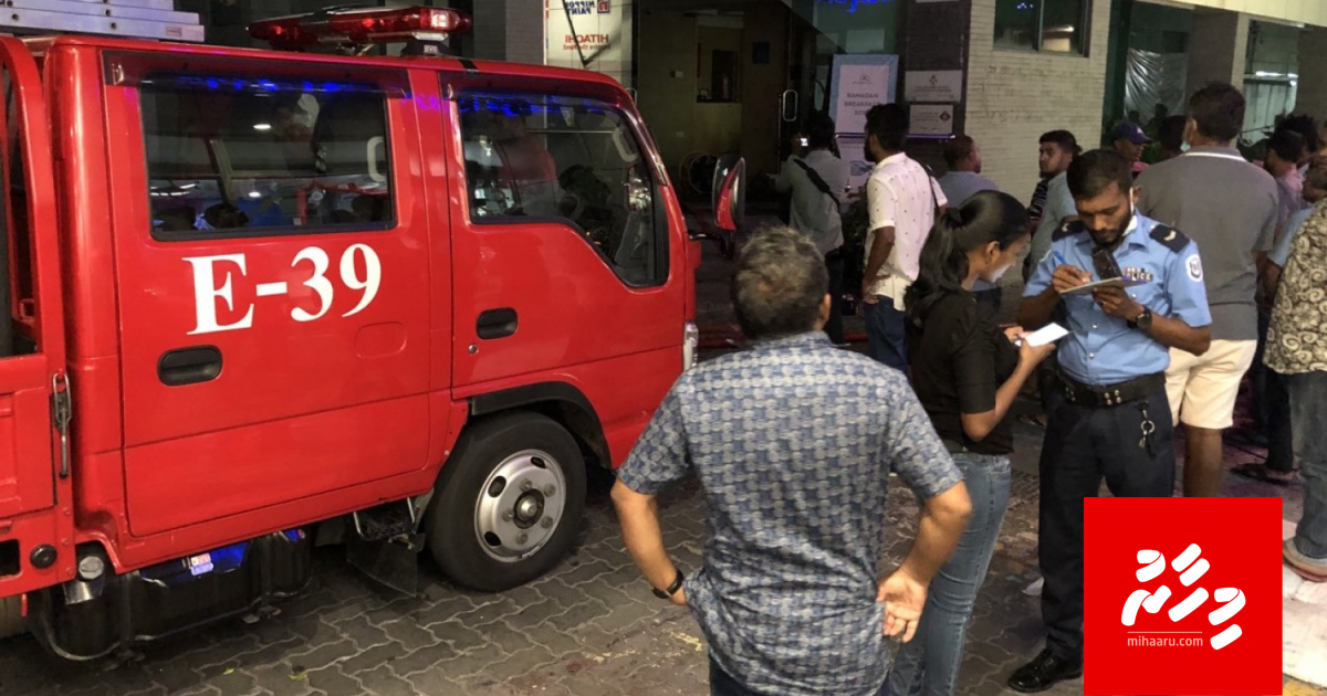 Mukai suits ge current cable thakugai roabe dhun araathee meehun huskoffi