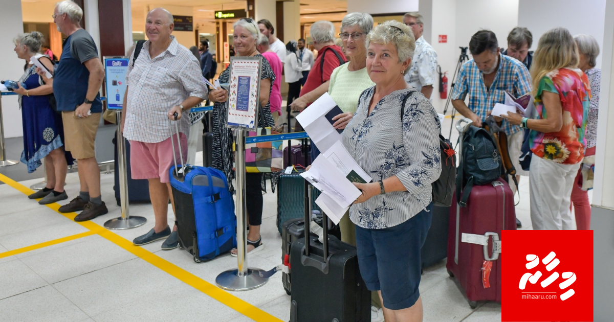 Midhiya 13 aharah balaairu ves enme gina touristun aee mi aharuge April gai