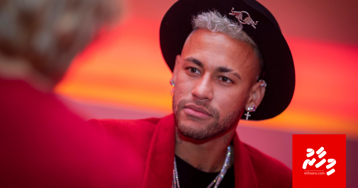 PSG in Neymar vikkaalaanee 250 million dollar ah