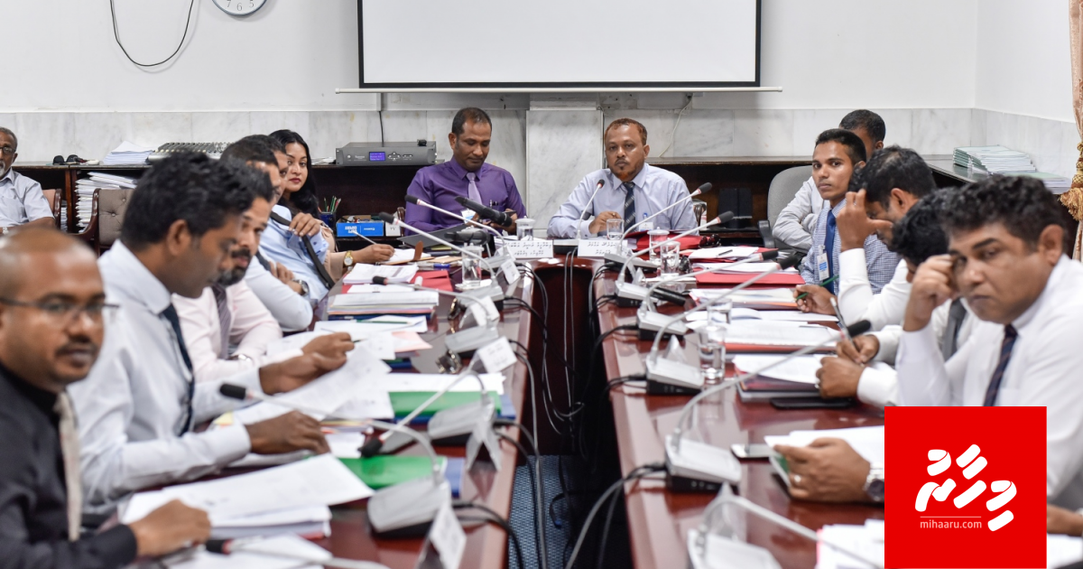 Boat negumugai ihumaaluvi faraiythakaamedhu fiyavalhu alhan  faaskoffi