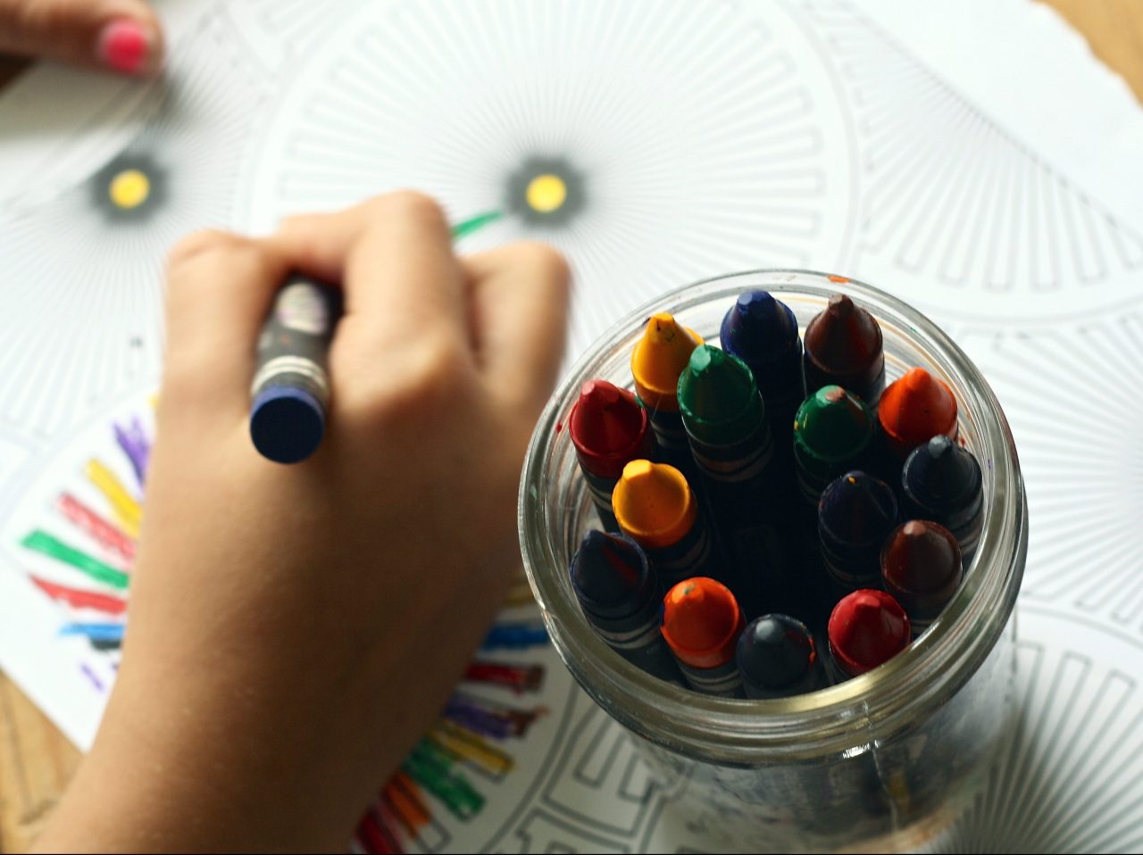 https://s3-ap-southeast-1.amazonaws.com/mindchamps-prod-wp/wp-content/uploads/2017/08/16142833/crayons-coloring-book-coloring-book-159579-e1502696480528-1280x958.jpeg