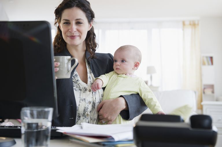 https://s3-ap-southeast-1.amazonaws.com/mindchamps-prod-wp/wp-content/uploads/2018/05/16205822/Working-mum-with-baby.jpg