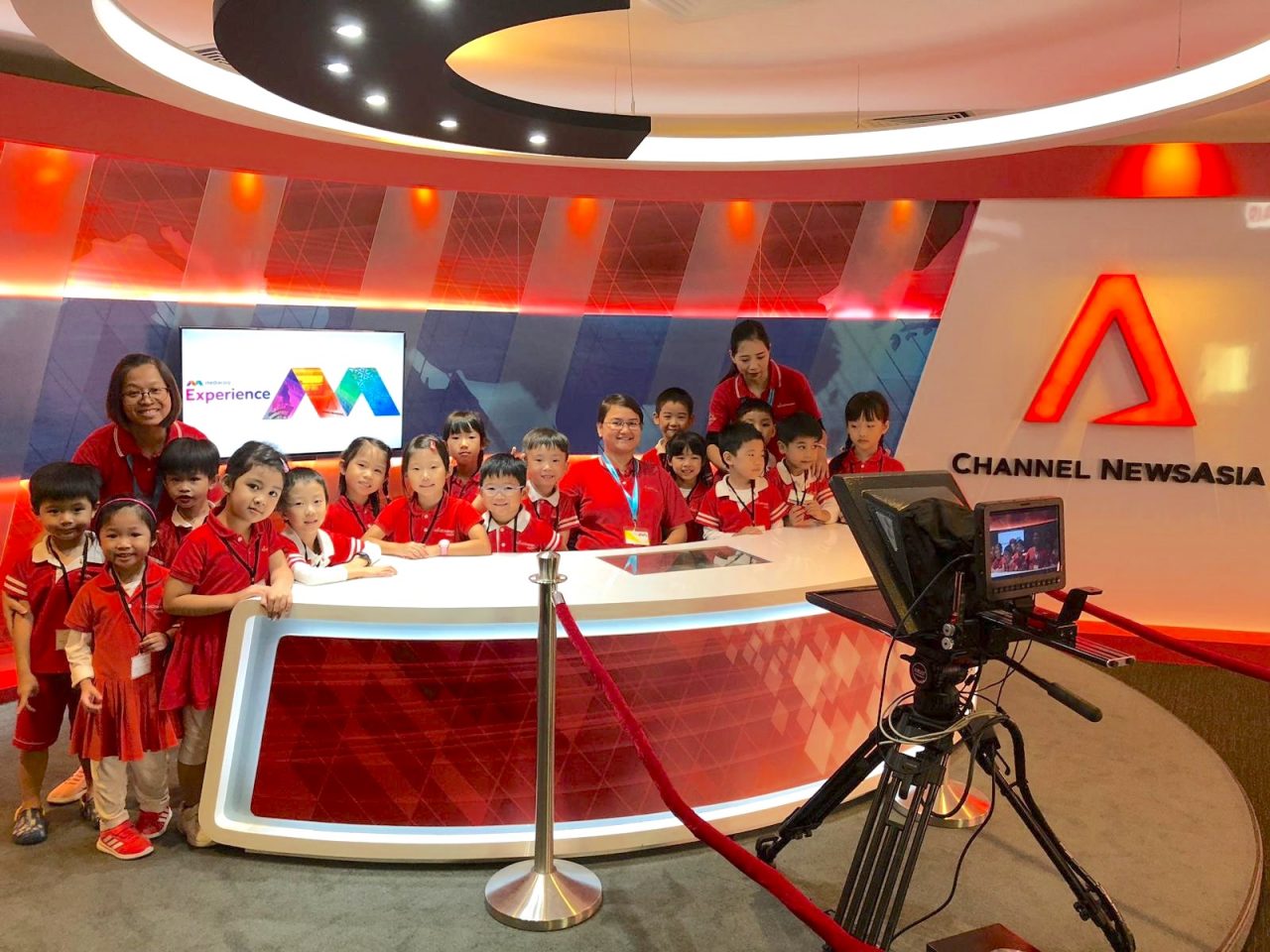 https://s3-ap-southeast-1.amazonaws.com/mindchamps-prod-wp/wp-content/uploads/2019/07/16225900/TPY-excursion-to-MediaCorp_3-1-1280x960.jpg