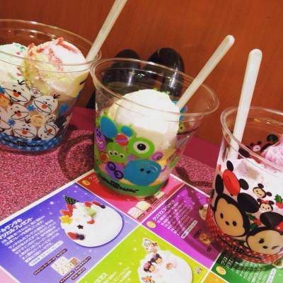 【Tsum Tsum又有新搞作!】

Baskin Robbins x Tsum Tsum 雪糕杯。有三種大愛的Disney公仔，雪糕口味每杯可以揀三款！

供應限期至11月30日...不過係日本限定🙈！
--
Source: Chiroofficial
#misstiara #tsumtsum #baskinrobins #triplepop #tsumtsumcup #雪糕 #日本