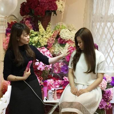 【 MissTiara x MA CHÉRIE HONG KONG 輕鬆造型派對】

謝謝Renee為我們示範了sweet sweet簡單的髮型！

@macheriehk @panasonicbeauty #misstiara #misstiaralifestyle #macheriehk #ltearoom #hkblogger