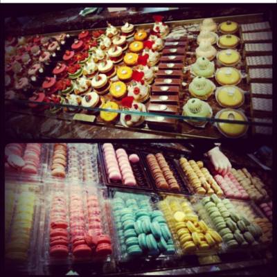 攝於我兩年前喺法國Laduree排咗15mins先買到嘅macaroon🙈