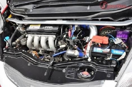 honda-jazz-mesin