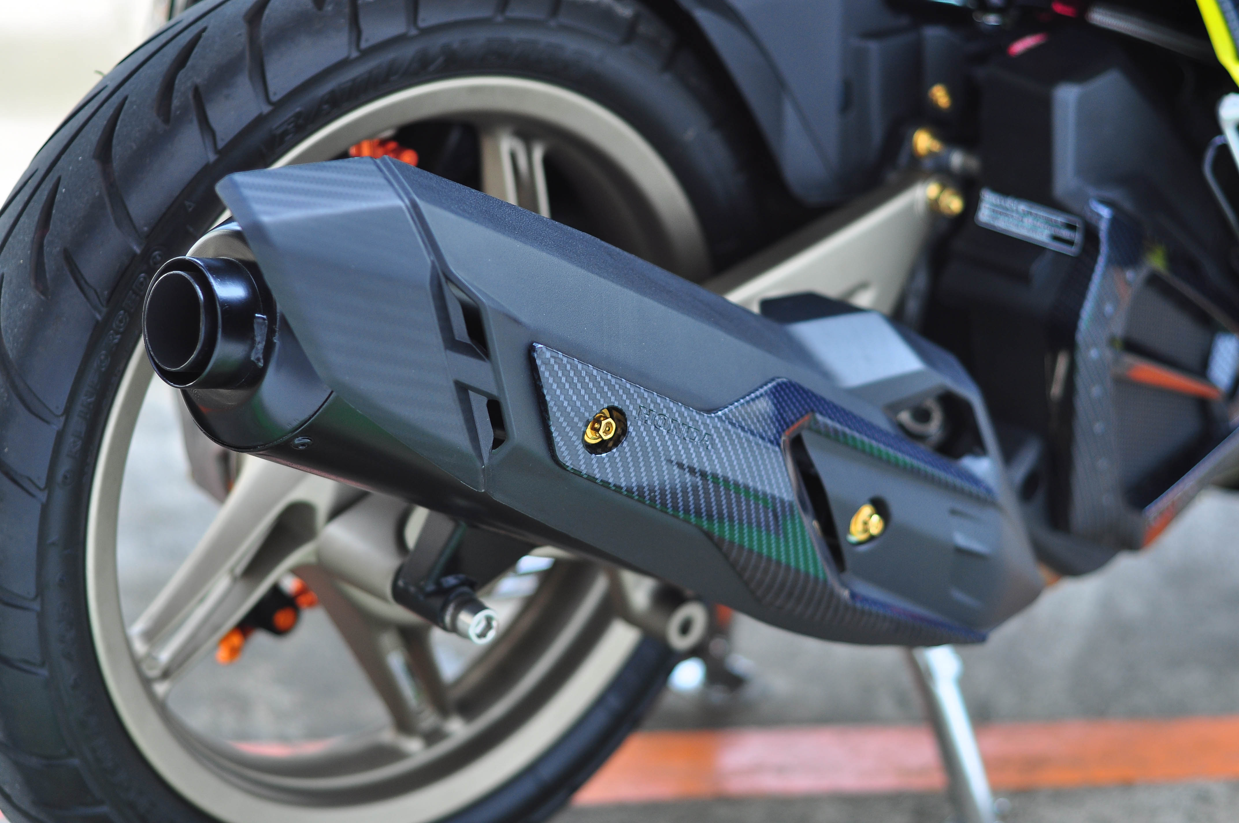 9 Tips Merawat Motor Ketika Musim Hujan Tiba tips merawat motor musim hujan