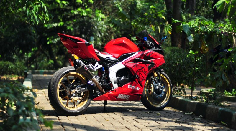 Modifikasi Honda CBR250RR, Warnanya Terinspirasi Spiderman!
