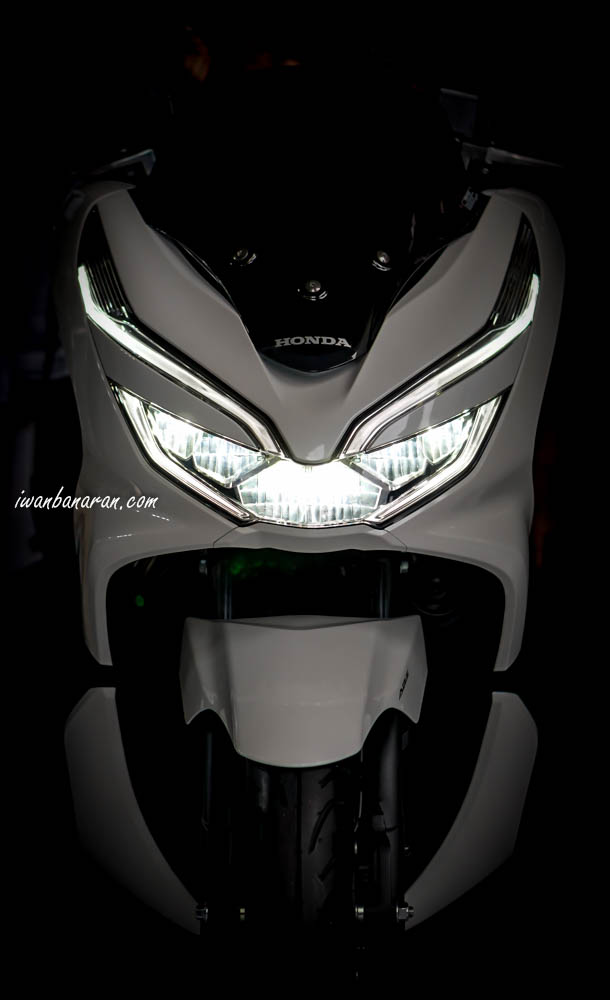All New Honda PCX 150 Siap Dipinang, Harga Mulai Rp. 27jutaan Head Lamp Honda PCX