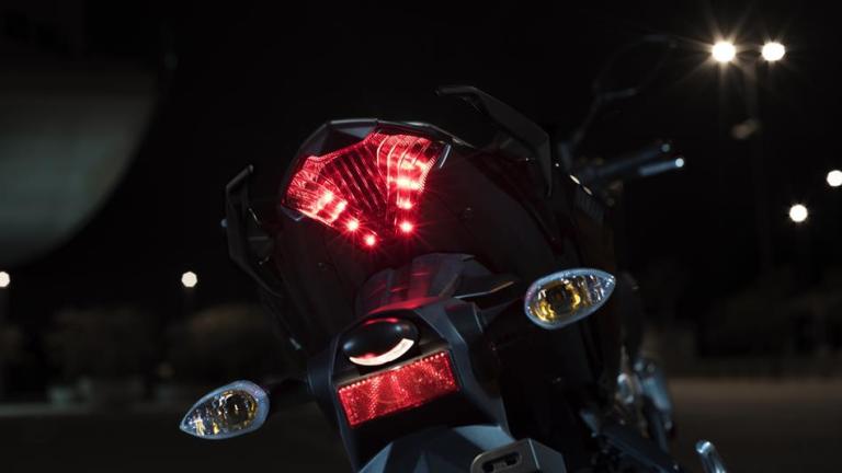 Review Yamaha MT 25 Sang Raja Torsi 250cc Yamaha stoplamp yamaha mt 25