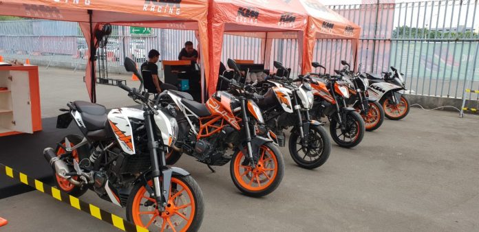 Intip Tips Memilih Motor Sport Ini Biar Nggak Salah Pilih! Area Test Drive KTM Pada Gelaran Jakarta Fair 2018