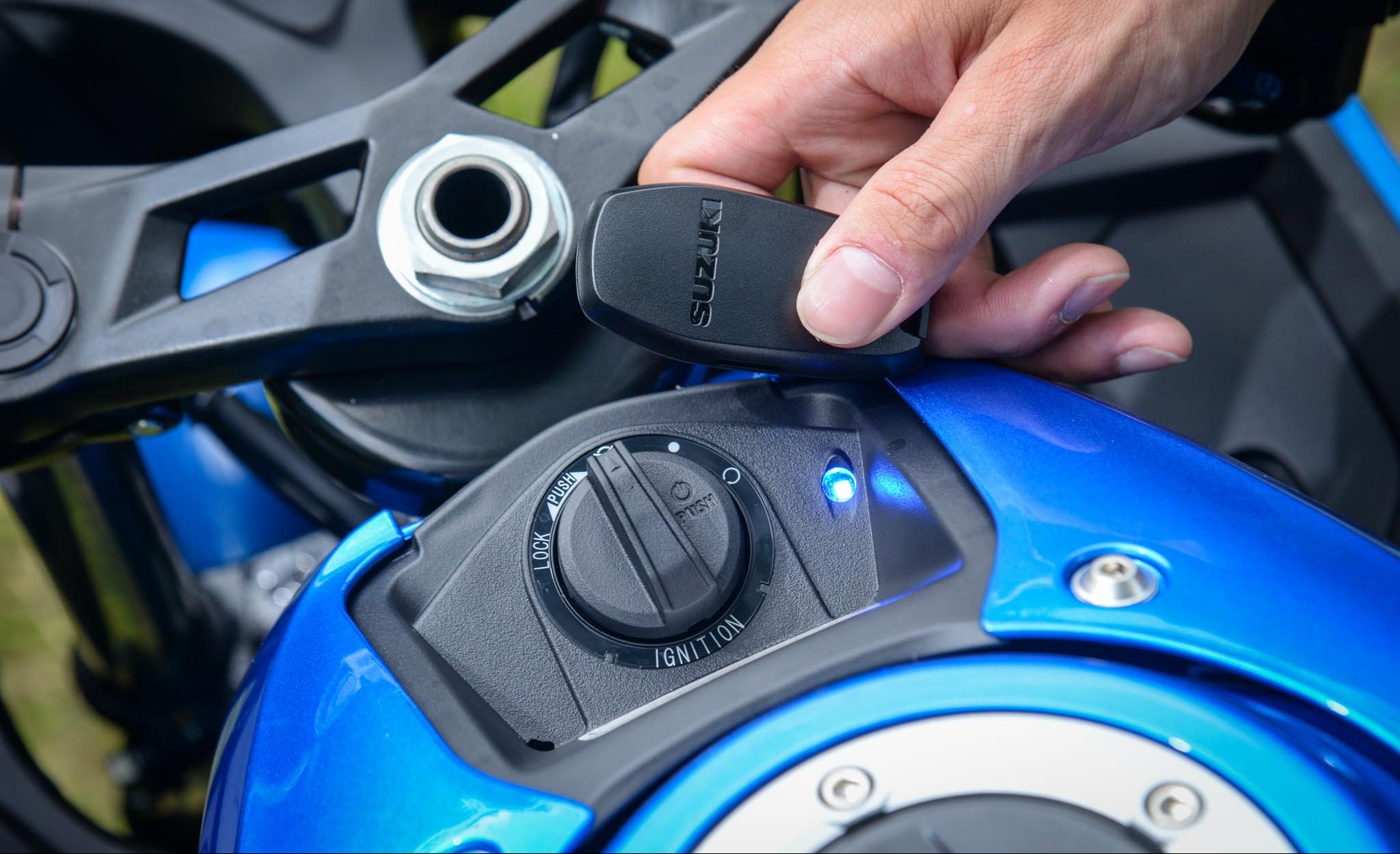 3 Cara Kredit Suzuki GSX-R150 dengan Harga Murah! kredit suzuki gsx-r150