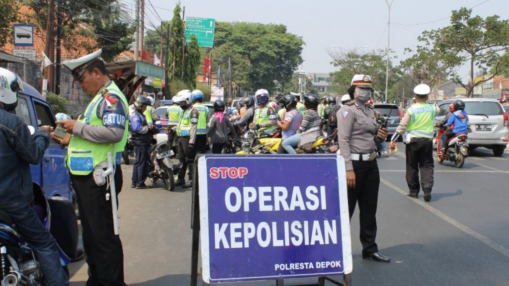 Awas Tertipu, Ini Cara Membedakan Razia Resmi dan Palsu Ilustrasi : Polisi Menggelar Razia Dalam Rangka Operasi Simpatik