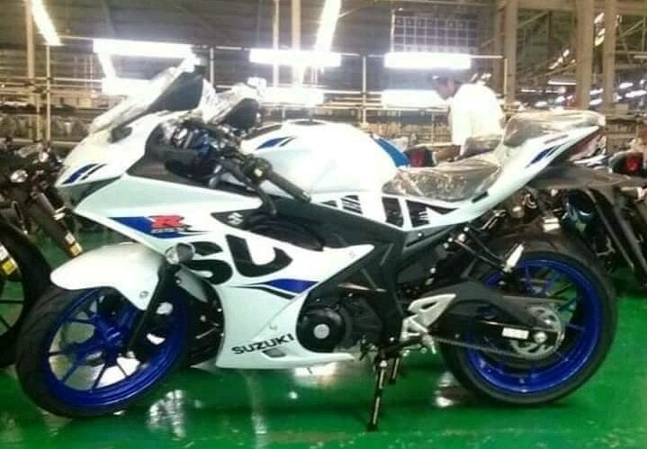 HOT! Warna Baru Suzuki GSX-R150 Mendadak Dirilis, Harga Tetap! Spyshot Suzuki GSX-R150 Yang Beberapa Waktu Lalu Ramai Diperbincangkan