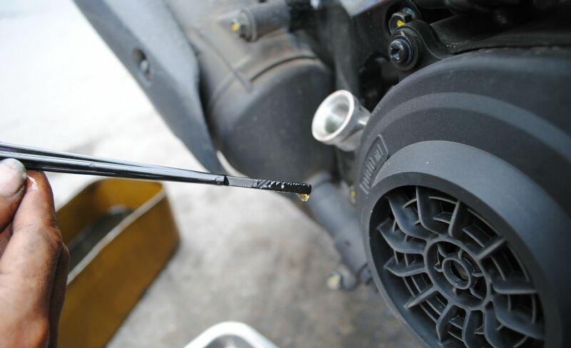 Waspada Kebocoran Oli, 2 Masalah Ini Bisa Bikin Mesin Motor Jebol! Lakukan Pengecekan Dan Ganti Oli Secara Rutin