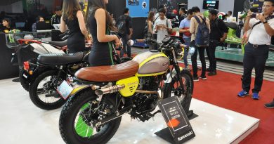 Kawasaki W175 Custom Flattrack Mejeng Di GIIAS 2018 Kawasaki W175 Custom Flattrack Mejeng Di GIIAS 2018