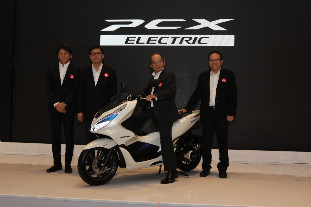 Motor Honda PCX listrik Resmi Hadir tapi masih Fokus Untuk Rental pcx elektrik resmi di rilis