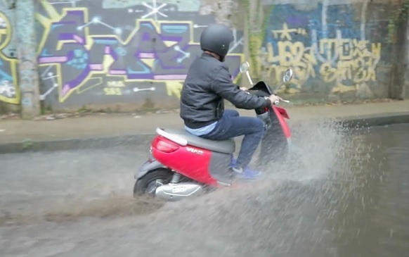 Indonesia Sudah Siap Dengan Motor Listrik? Begini Menurut Jinny viar q1