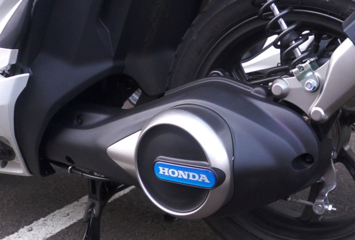 Honda PCX Electric Bersuara Desing Mampu Menembus Jarak Tempuh 69 km honda pcx ini bisa menempuh jarak 69km