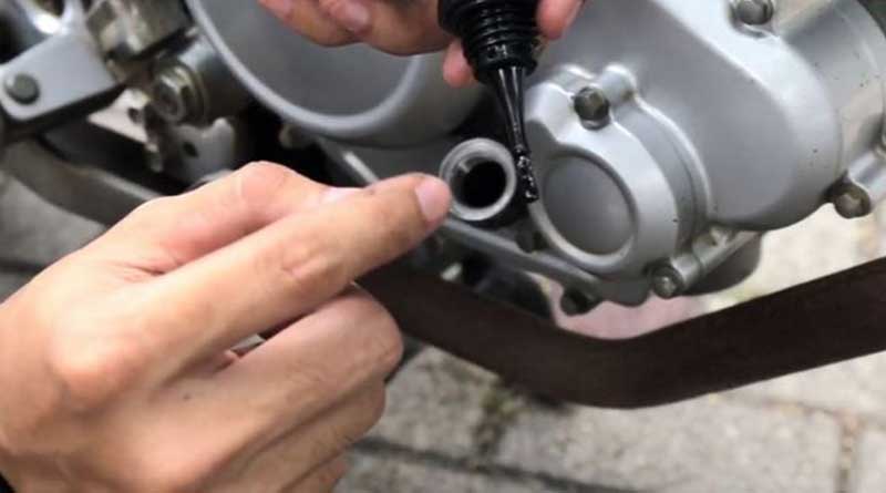 3 Penyebab Motor Mati Saat Hujan, Beserta Solusinya! tips menghidupakan motor mati saat hujan