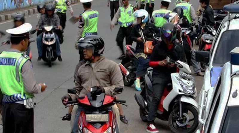 Lampu Hazard Penting Buat Motor, Baca Ini Supaya Paham! cara-urus-tilang-yang-benar,-jangan-panik-duluan,-ya!