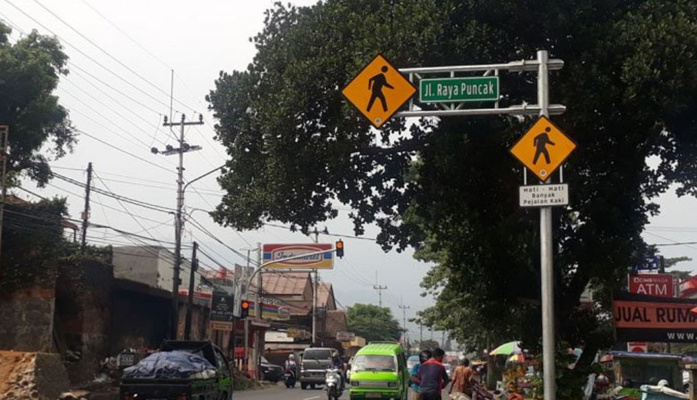 7 Rambu Lalu Lintas yang Sering Dilanggar, Kok Bisa? Rambu Penyebrangan pejalan kaki