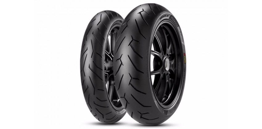 12 Merek Ban Motor Terbaik, Anti Licin Buat Harian Merek ban motor Pirelli Diablo Rosso