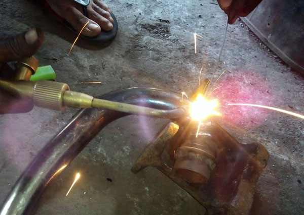 10 Cara Menambal Knalpot Bocor, Bisa Tidak Dilas cara mengatasi knalpot bocor