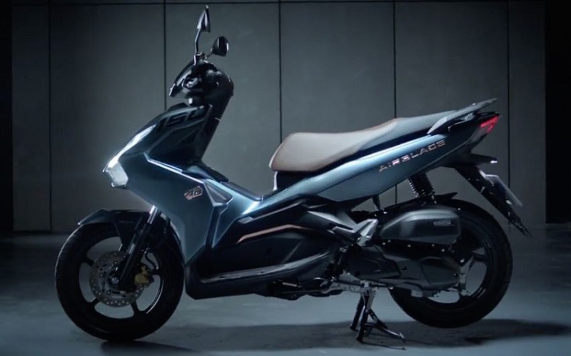 Honda Air Blade Vs Vario, Rival Yamaha Aerox spesifikasi honda air blade