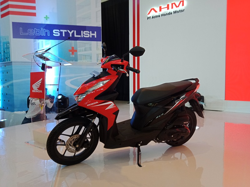 7 Daftar Konsumsi BBM Motor Honda Matik, PCX Boros? konsumsi bbm motor honda beat