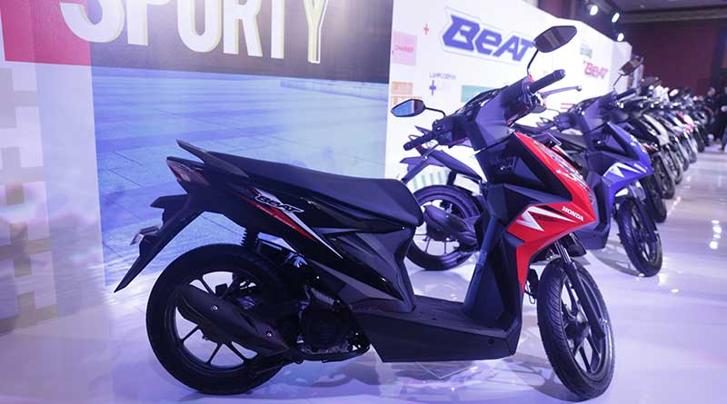 Honda Beat Vs Yamaha Gear 125, Mana yang Terbaik? honda beat terbaru