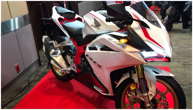 Motor Terbaru Honda: CBR250RR 2020 atau CBR1000RR-R? CBR250RR 2020 atau CBR1000RR-R