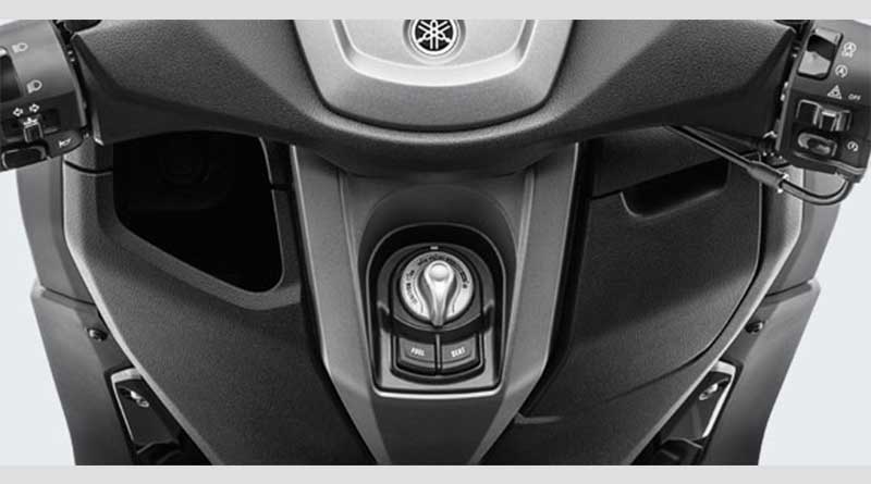 8 Perbedaan Nmax ABS dan Non-ABS, Beli yang Mana? nmax abs/connected sudah dapat fitur keyless