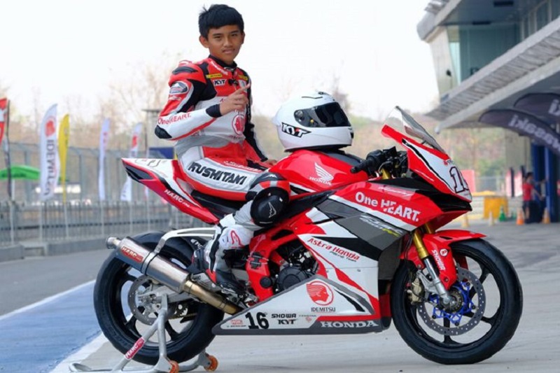 7 Pembalap Motor Indonesia Berprestasi Dunia Pembalap motor indonesia berprestasi