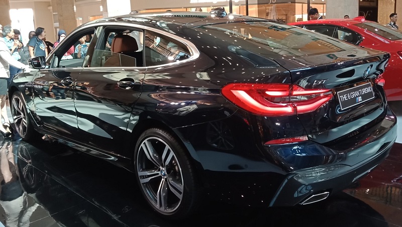 Apa Kelebihan BMW 6 GT M Sport? Sedan Rp1,5 Miliar BMW 6 GT M Sport 002