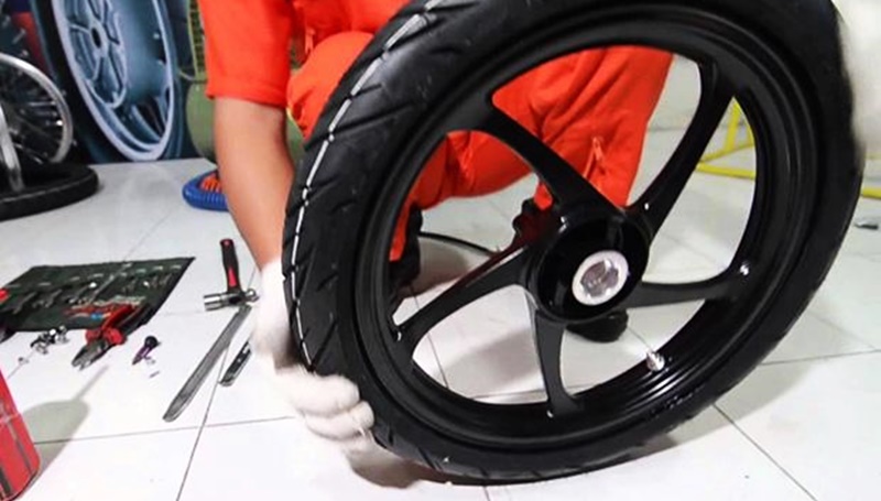 Hal Sepele Ini Penyebab Velg Motor Bengkok velg motor bengkok