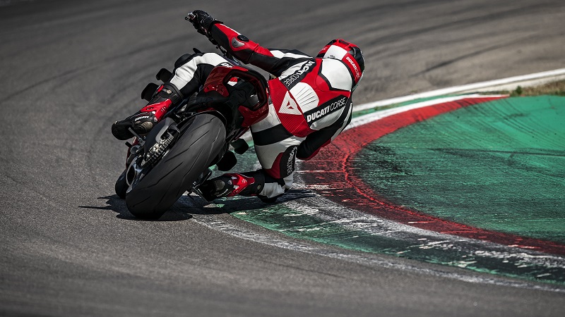 Italia Lockdown Korona, Ducati Malah Luncurkan Streetfighter V4 Ducati Streetfighter V4 01