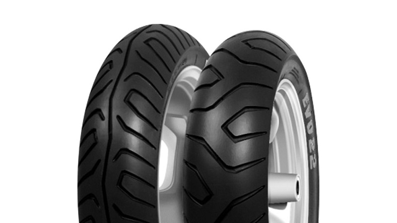 Rekomendasi Ban Nmax Terbaik Buat Harian ban yamaha nmax terbaik pirelli evo