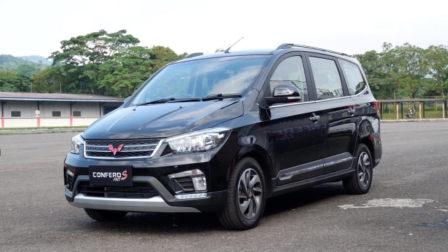 Daftar Mobil Asal China yang Laris di Indonesia Tahun 2020 Wuling Confero S ACT, mobil asal China paling laris di 2020