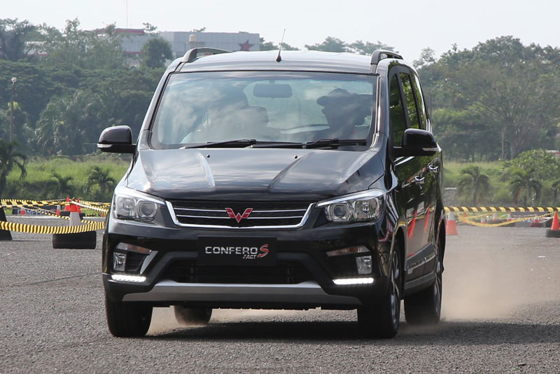 5 Kekurangan Wuling Confero, Cek Sebelum Beli Perjalanan Wuling Confero S ACT Indonesia